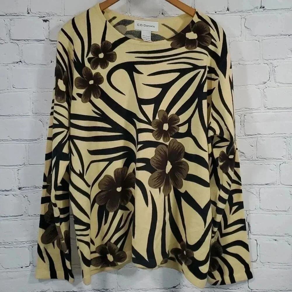 Floral Jungle Sweater By Cathy Daniels Size 1x